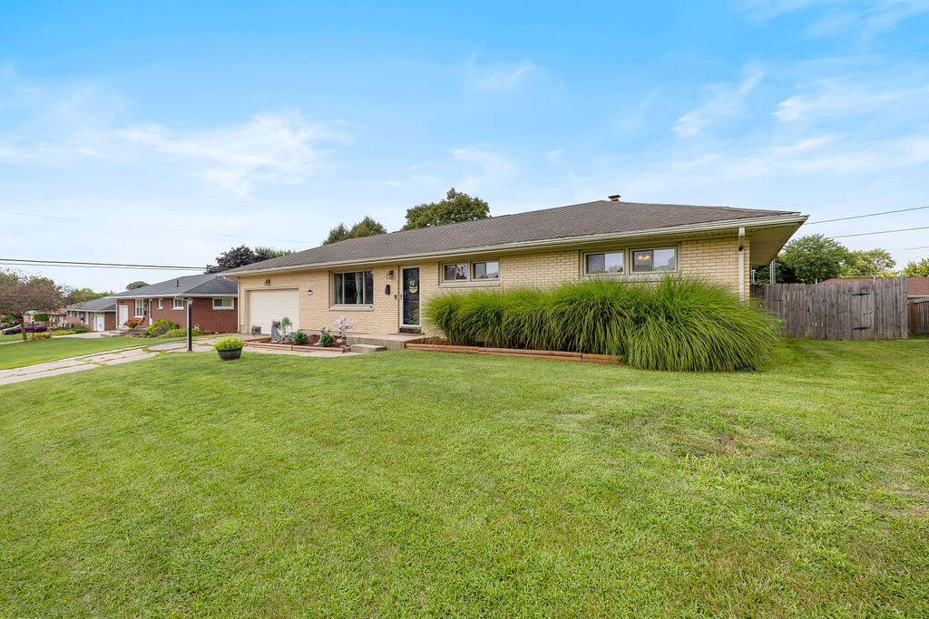 4825 Chippendale Drive, Springfield, Ohio 45503