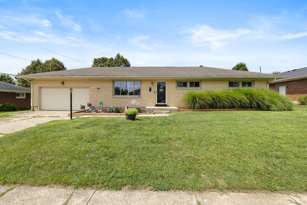 4825 Chippendale Drive, Springfield, Ohio 45503