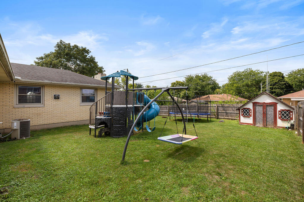 4825 Chippendale Drive, Springfield, Ohio 45503