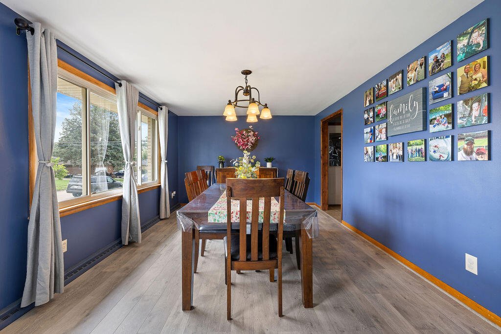 4825 Chippendale Drive, Springfield, Ohio 45503