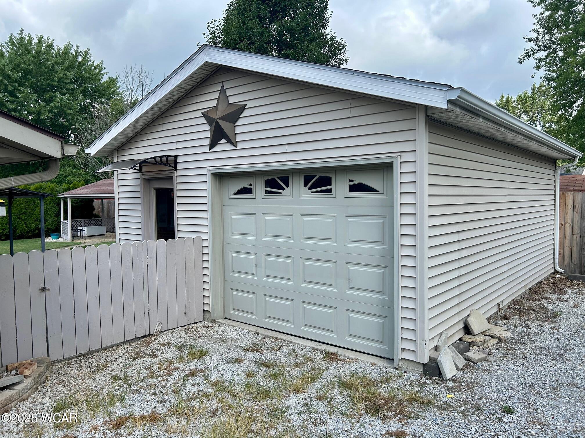 818 Primrose Drive, Wapakoneta, Ohio