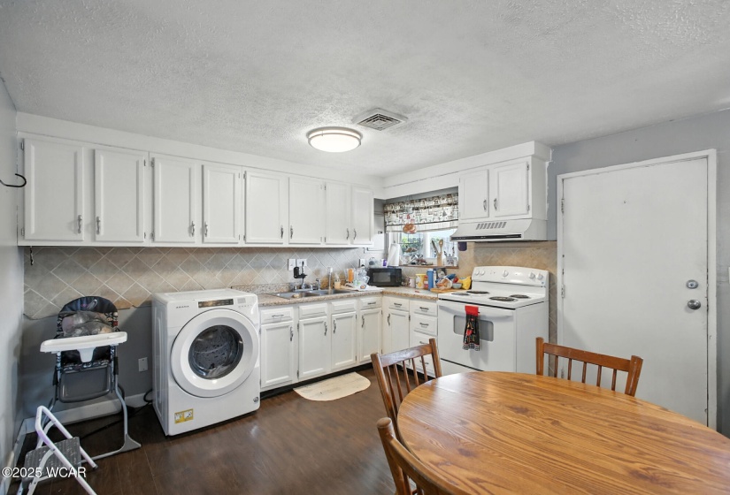520 Sixth Avenue, Sidney, Ohio, 3 Bedrooms Bedrooms, ,1 BathroomBathrooms,Residential,For Sale,Sixth,307969