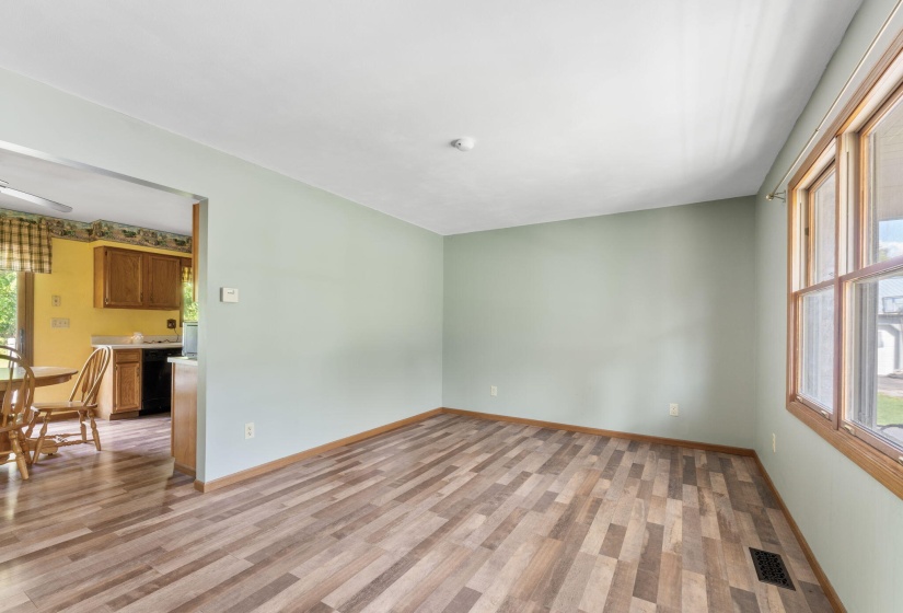 517 Patterson St (Interior)-1