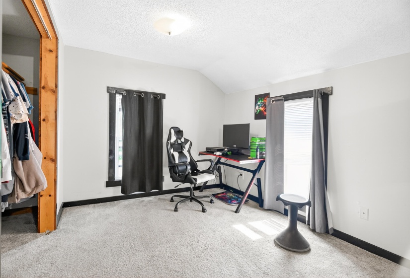 215 Pindar, Urbana-15