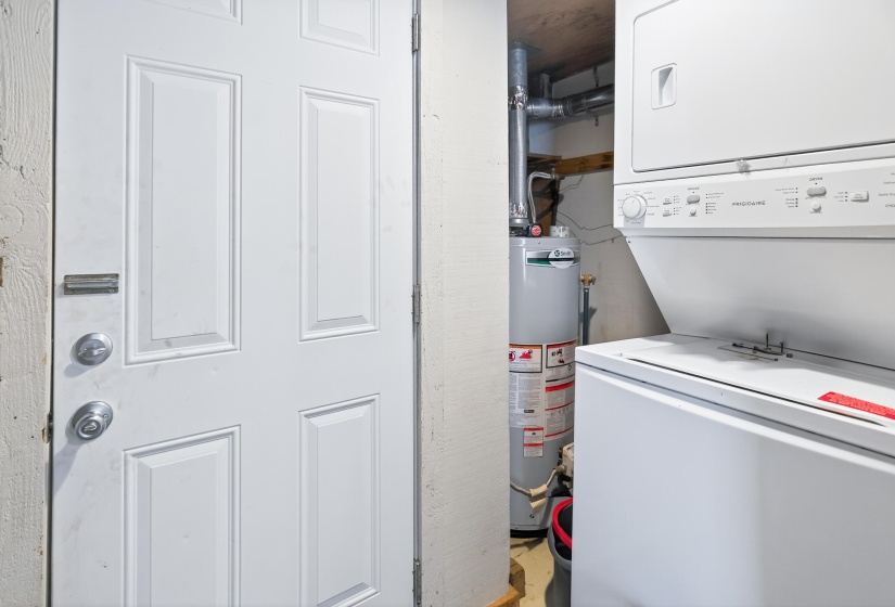 215 Pindar, Urbana-17