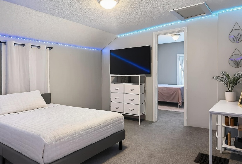 215 Pindar, Urbana-21
