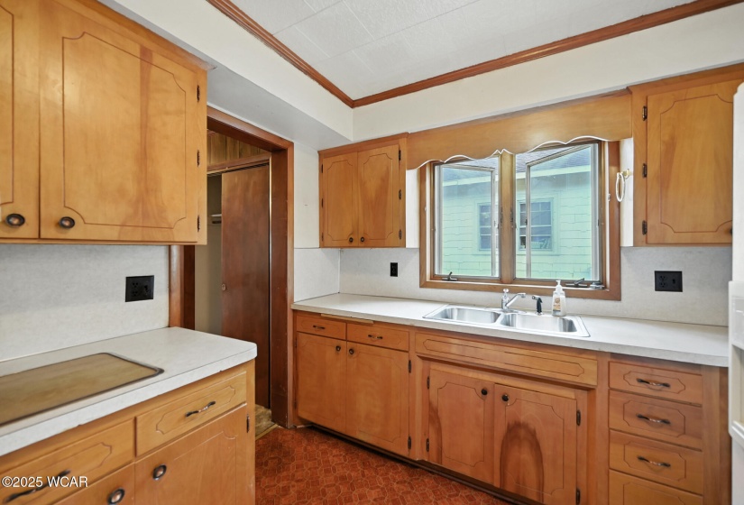 706 Woodland Avenue, Van Wert, Ohio, 2 Bedrooms Bedrooms, ,1 BathroomBathrooms,Residential,For Sale,Woodland,307972