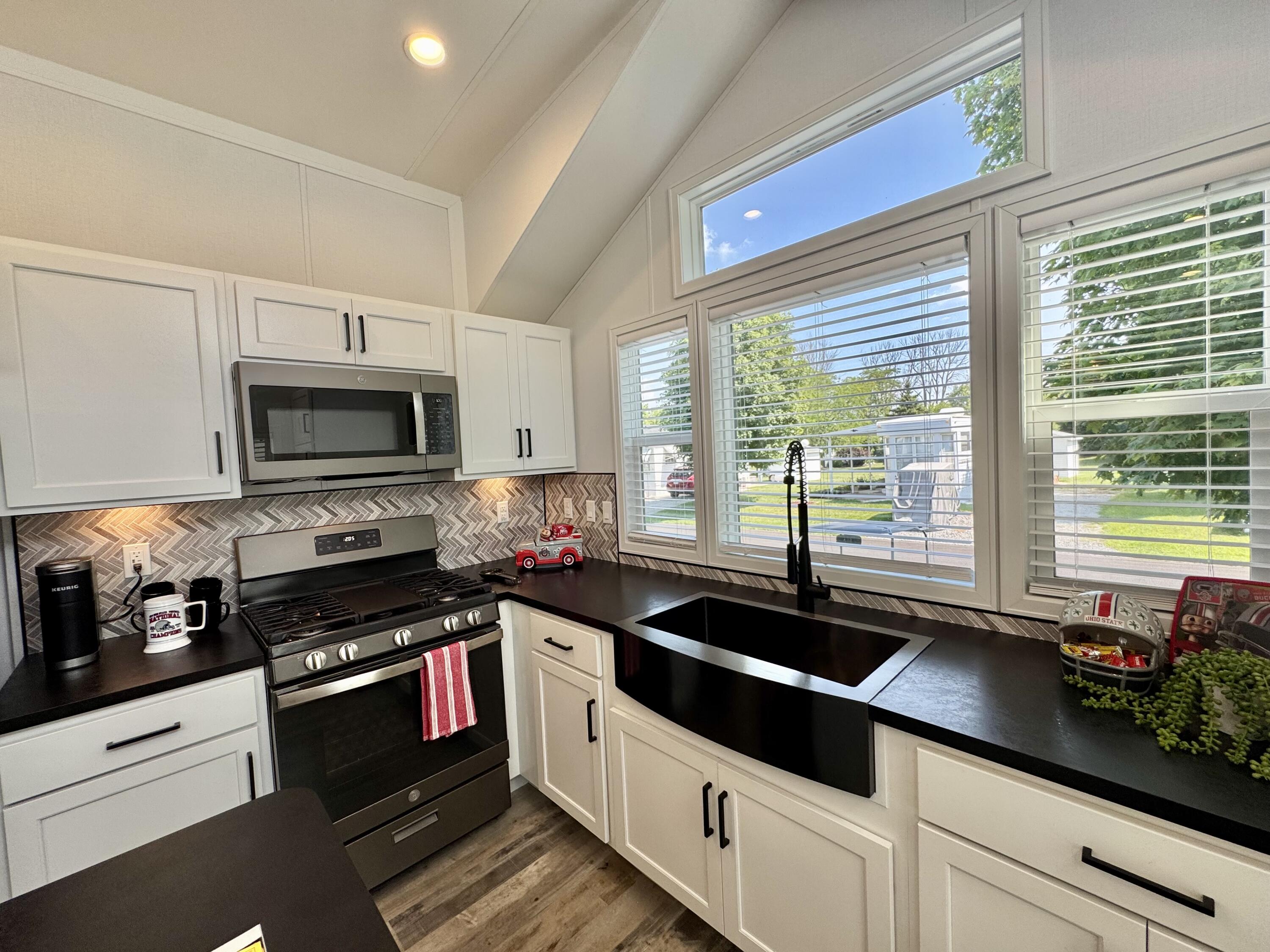 11377 Township Road 266, Lakeview, Ohio 43331