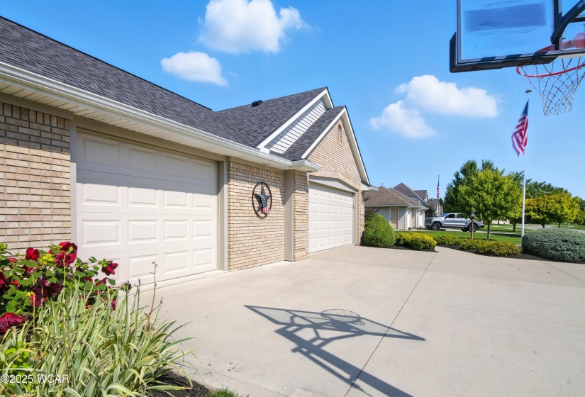 1049 Chippewa Drive, Van Wert, Ohio, 3 Bedrooms Bedrooms, ,2 BathroomsBathrooms,Residential,For Sale,Chippewa,307934