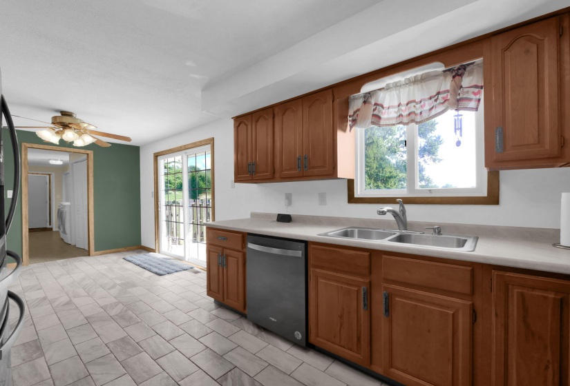 10-web-or-mls-2598-township-rd-182