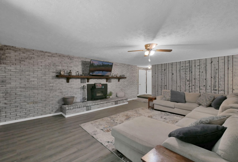 24-web-or-mls-2598-township-rd-182