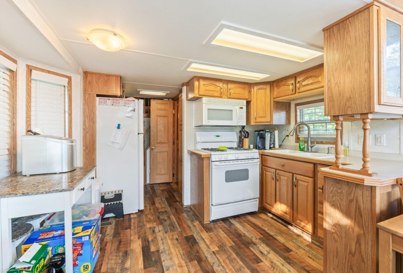 11377 Township Road 266 (Interior)-9
