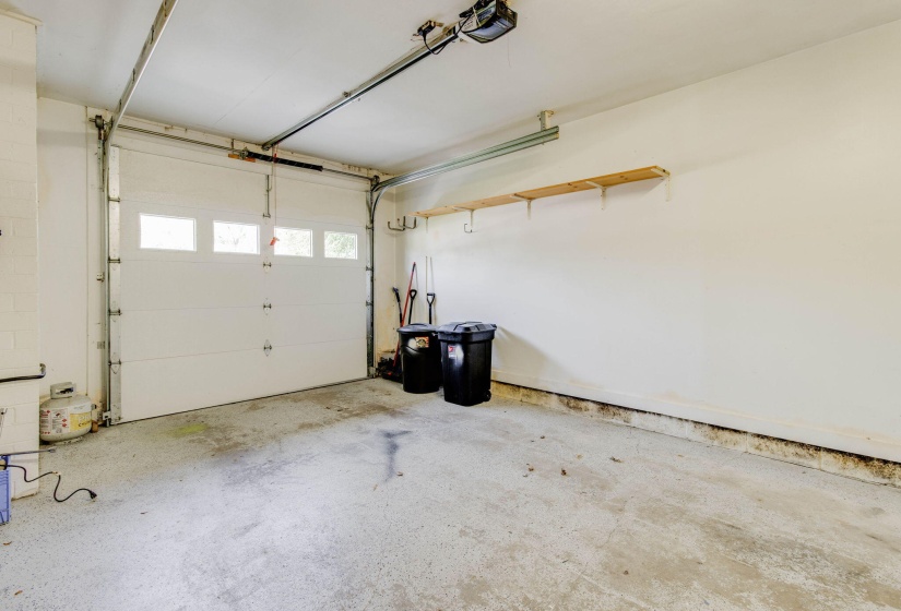 18-web-or-mls-2025 08 14 - 837LindenAve-