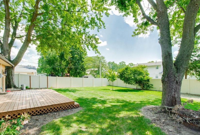 27-web-or-mls-2025 08 14 - 837LindenAve-