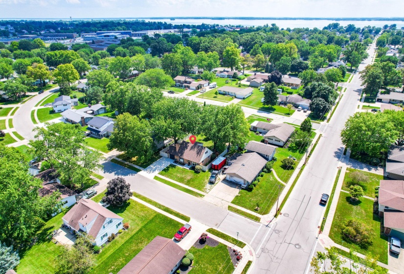 30-web-or-mls-2025 08 14 - 837LindenAve-