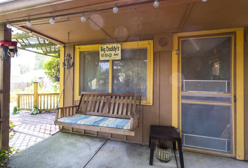 Big Daddy's BBQ Shed
