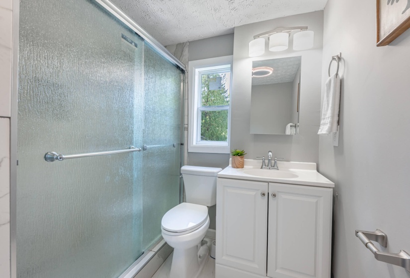 231 W Parkwood-24
