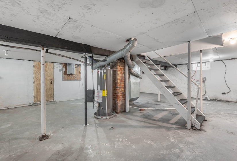231 W Parkwood-26