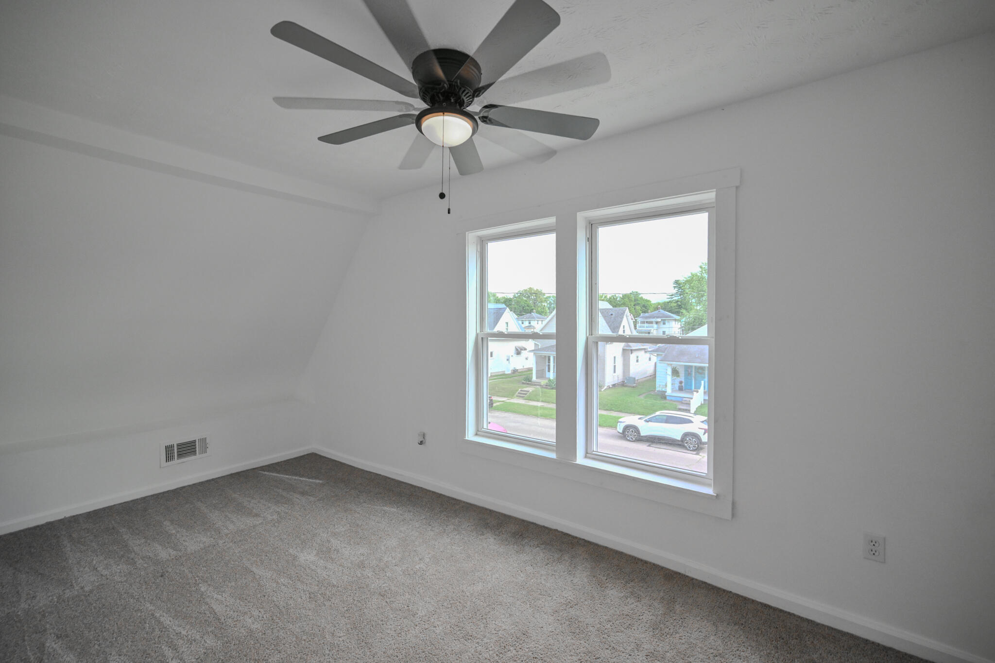 2020 Woodside Avenue, Springfield, Ohio 45503