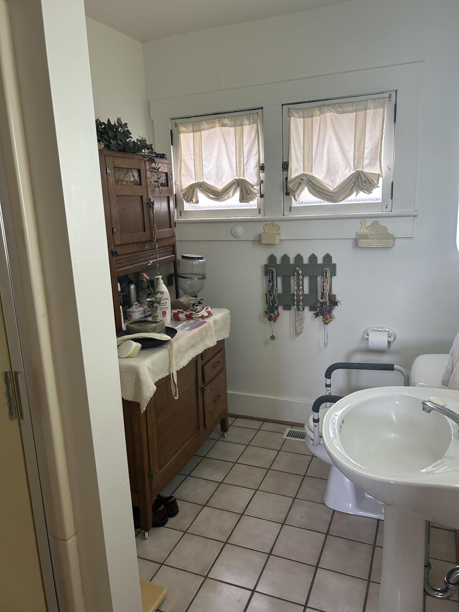 234 Laurel Oak, Urbana, Ohio 43078