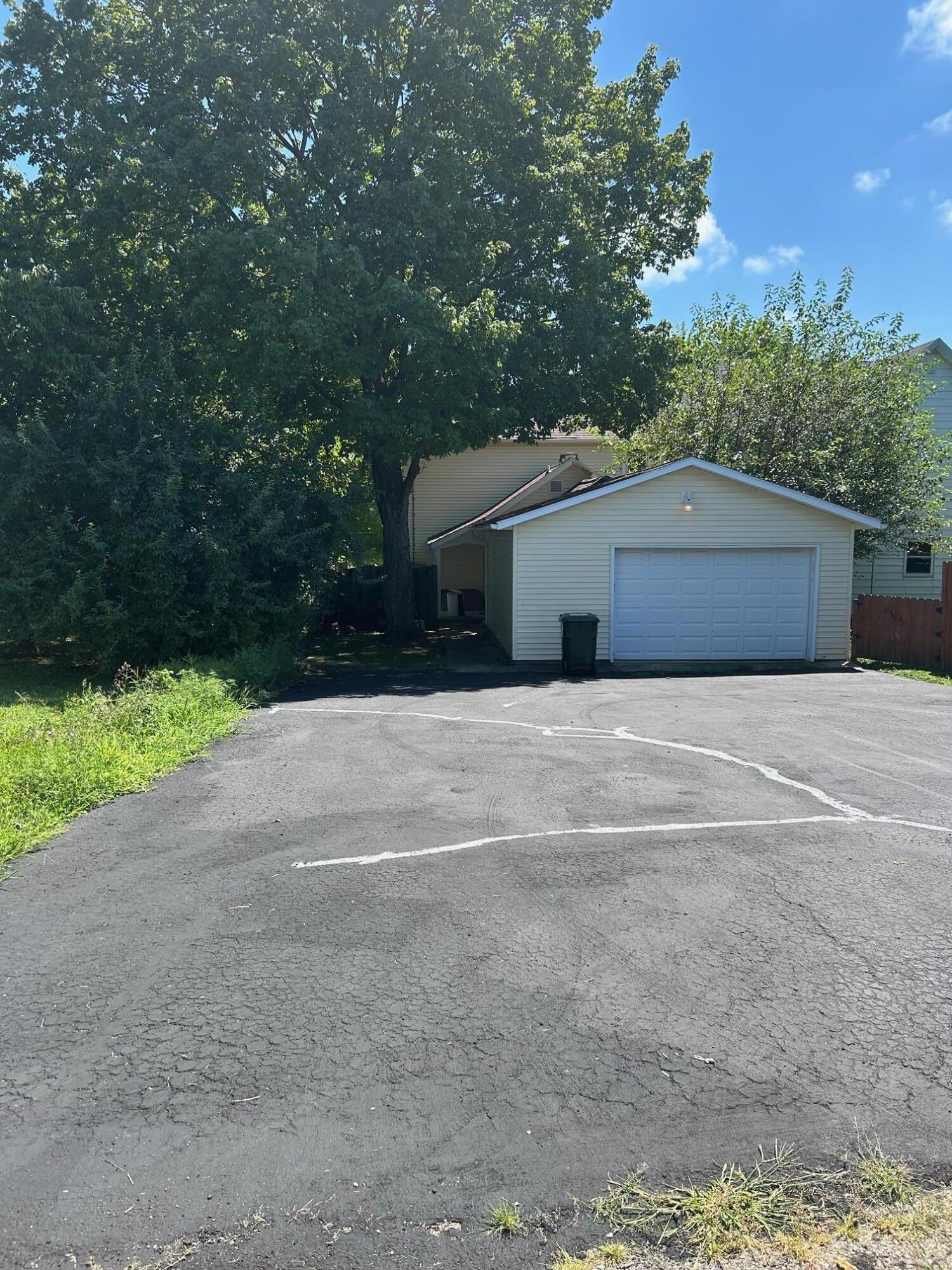 234 Laurel Oak, Urbana, Ohio 43078