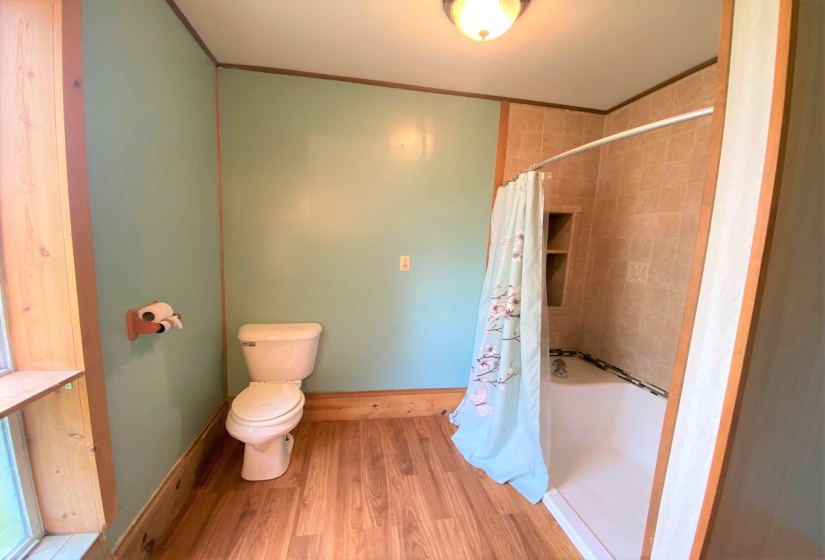 1st Floor Full Bath #2