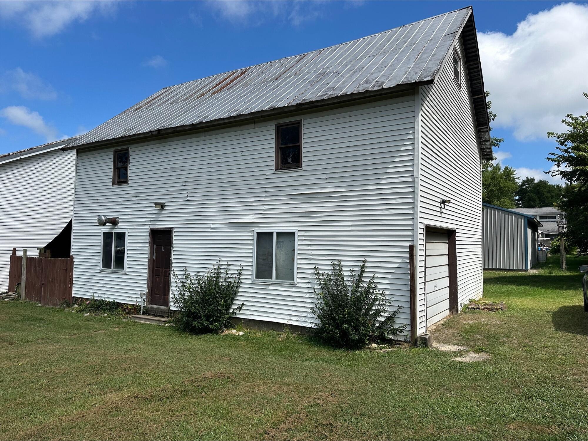 8059 Center Street, Lewistown, Ohio 43333