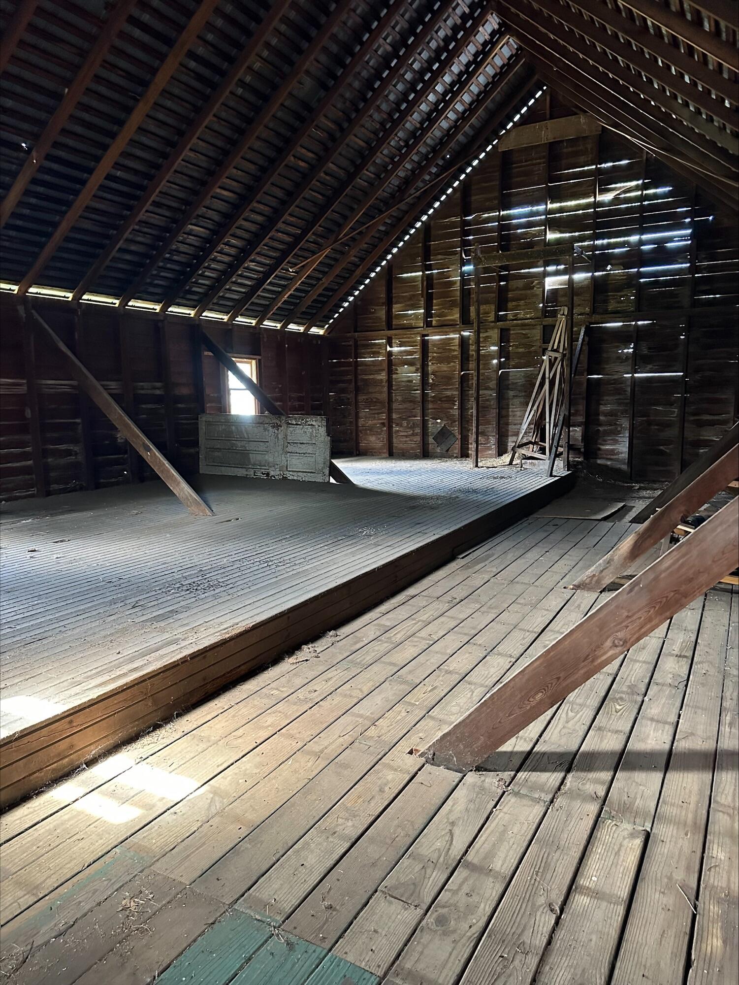 8059 Center Street, Lewistown, Ohio 43333