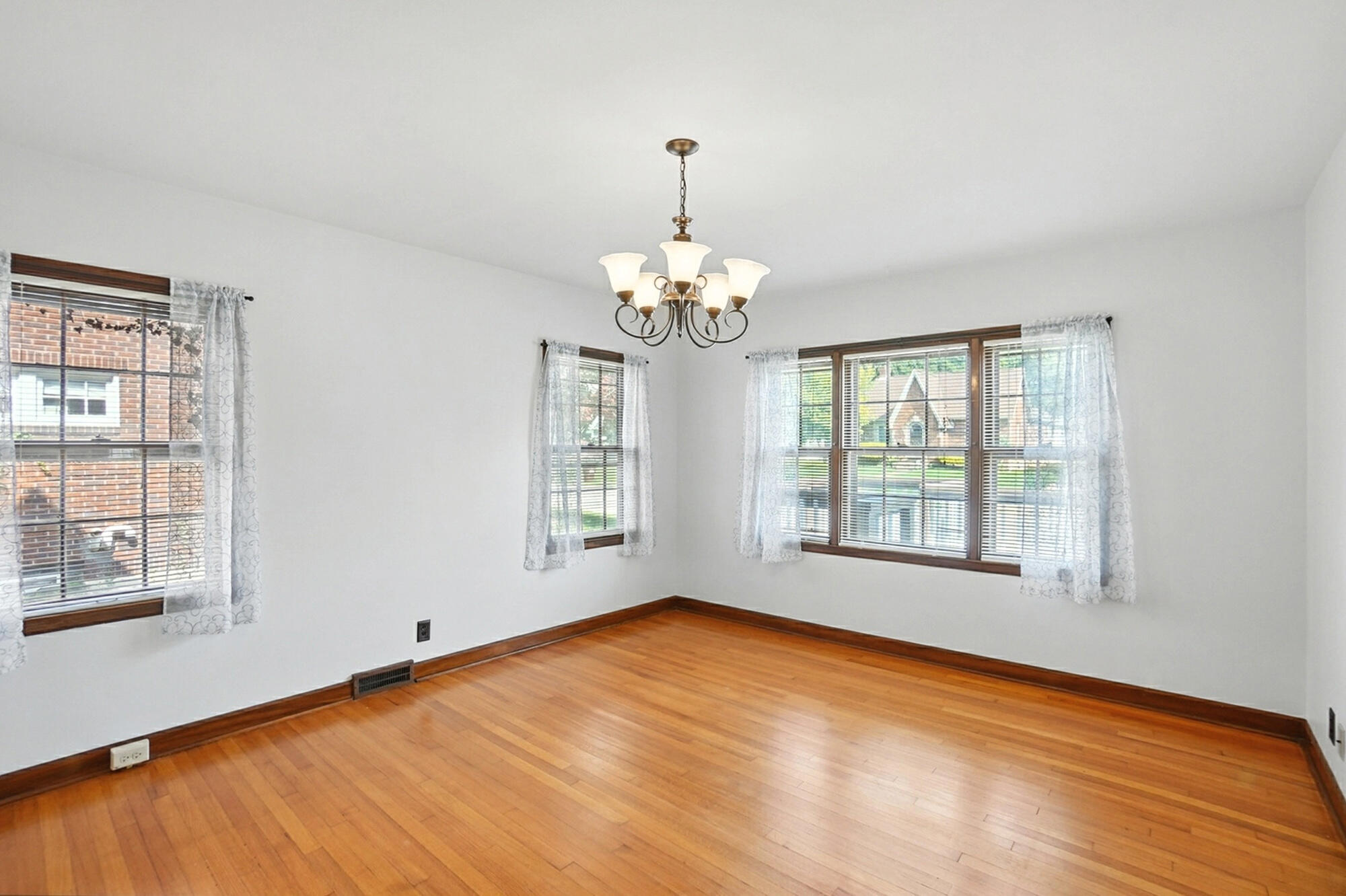 123 3rd Street, Springfield, Ohio 45504