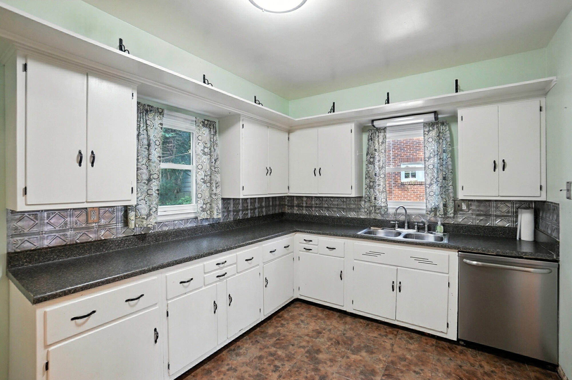 123 3rd Street, Springfield, Ohio 45504