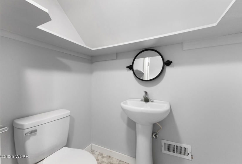 201 Main Street, Elida, Ohio, 3 Bedrooms Bedrooms, ,2 BathroomsBathrooms,Residential,For Sale,Main,308028
