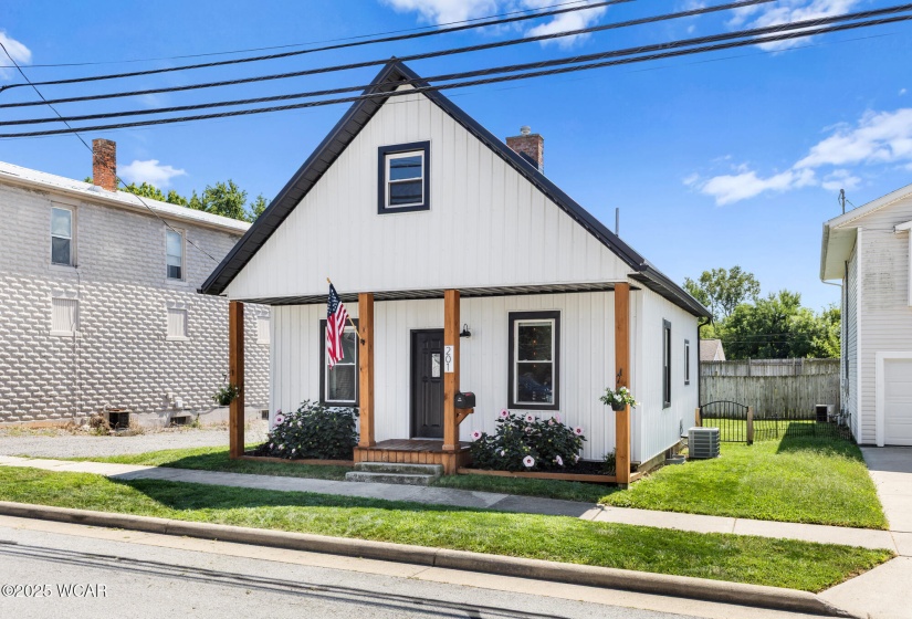 201 Main Street, Elida, Ohio, 3 Bedrooms Bedrooms, ,2 BathroomsBathrooms,Residential,For Sale,Main,308028