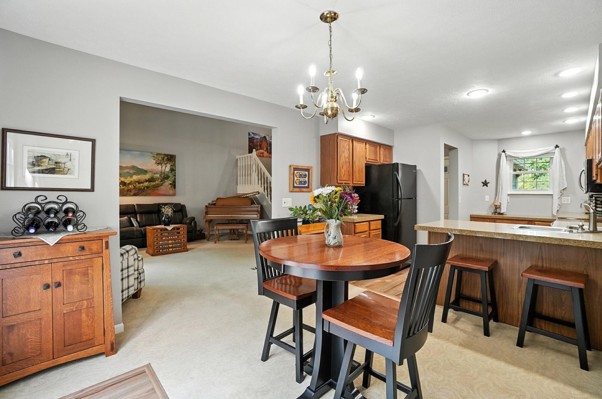 821 Cobblestone Drive, Troy, Ohio 45373