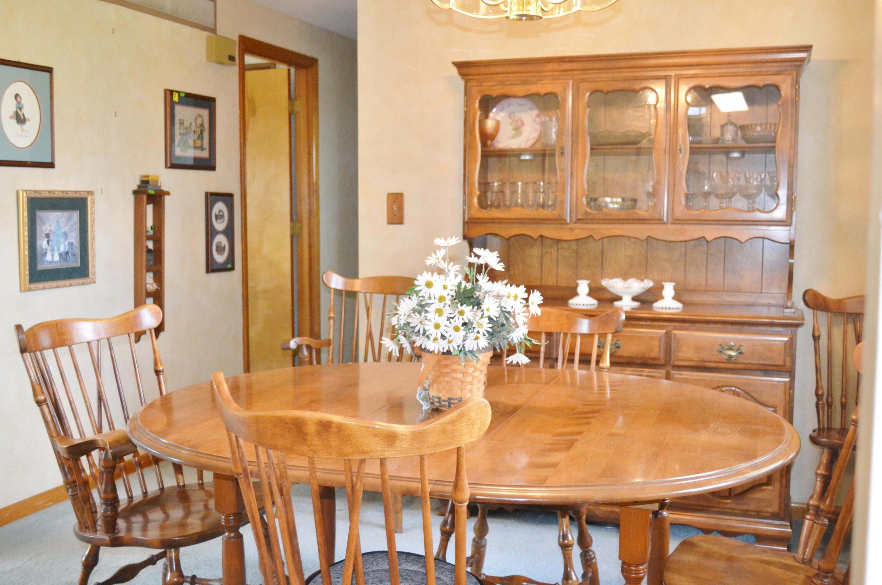 5127 Stoneridge Drive, Springfield, Ohio 45503