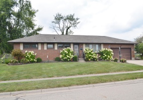 5127 Stoneridge Drive, Springfield, Ohio 45503, 3 Bedrooms Bedrooms, ,2 BathroomsBathrooms,Residential,For Sale,Stoneridge,1040845
