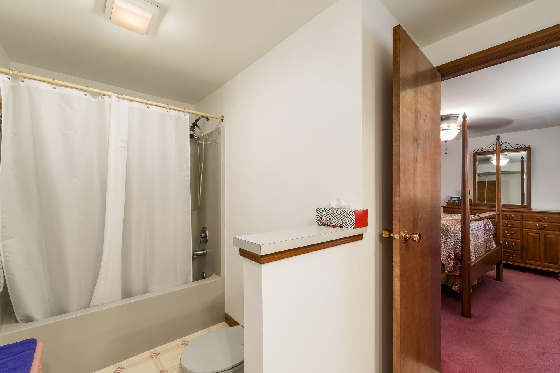 43208 Ohio 160, Wilkesville, Ohio 45695