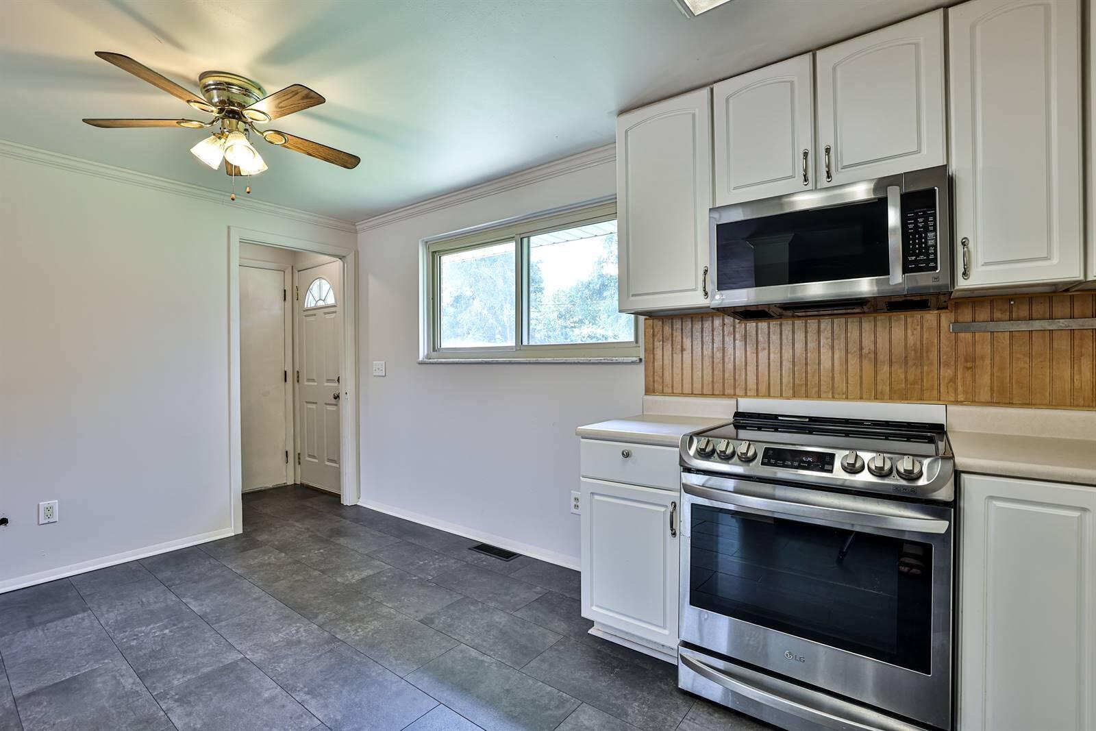 1072 Pool Avenue, Vandalia, Ohio 45377
