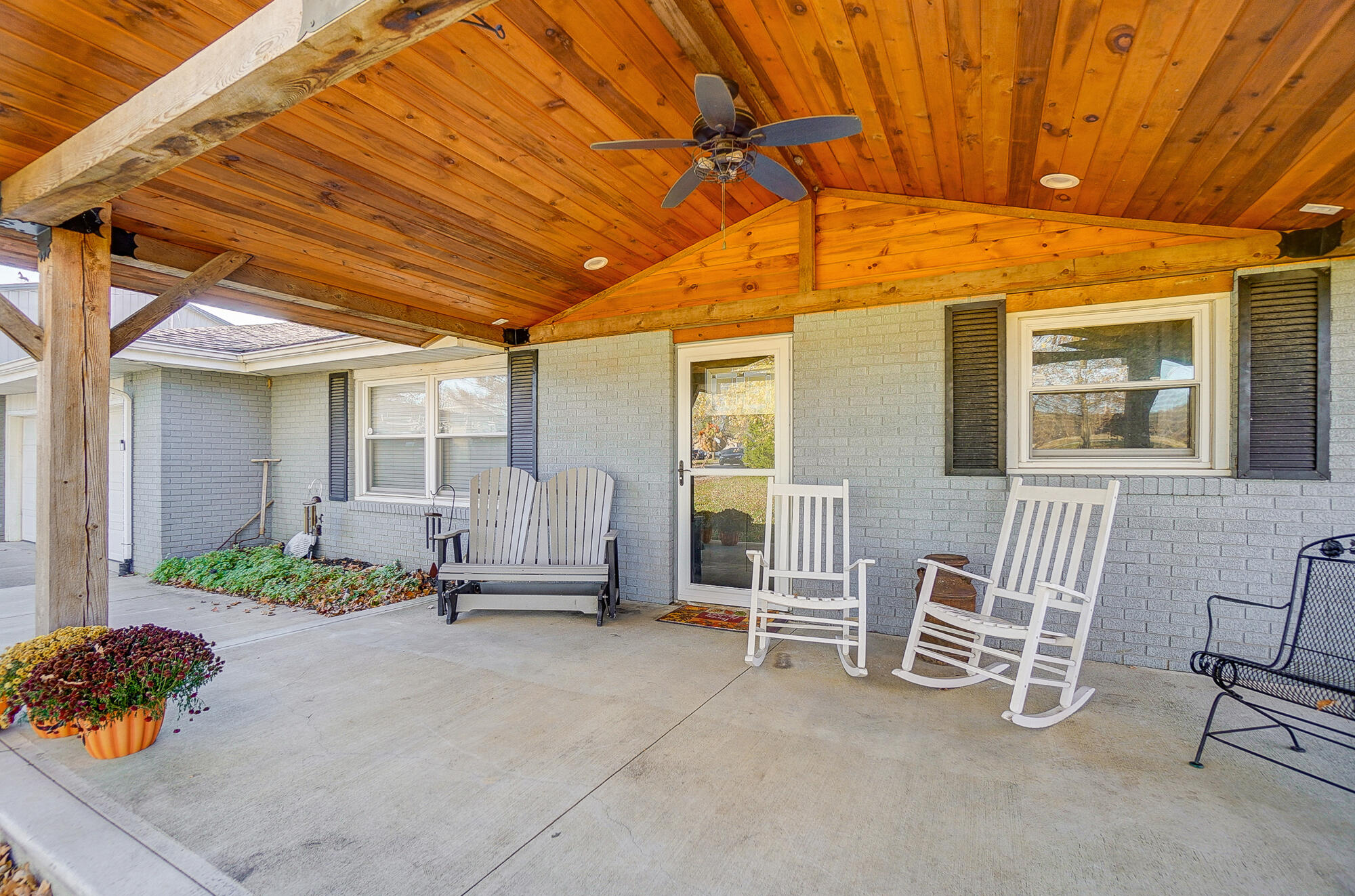 17946 National Road, Wapakoneta, Ohio 45895