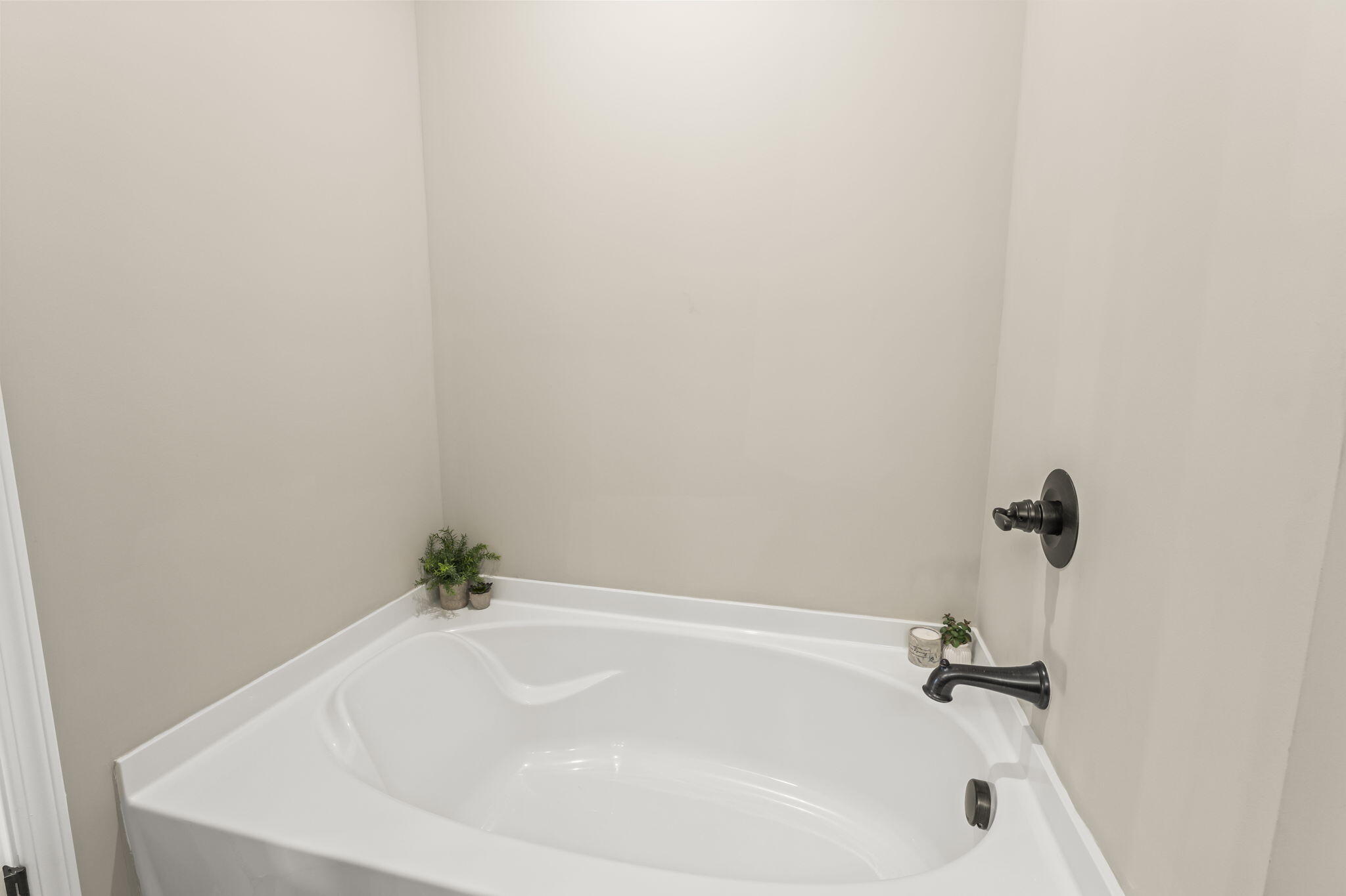 751 Hunters Run Drive, Brookville, Ohio 45309