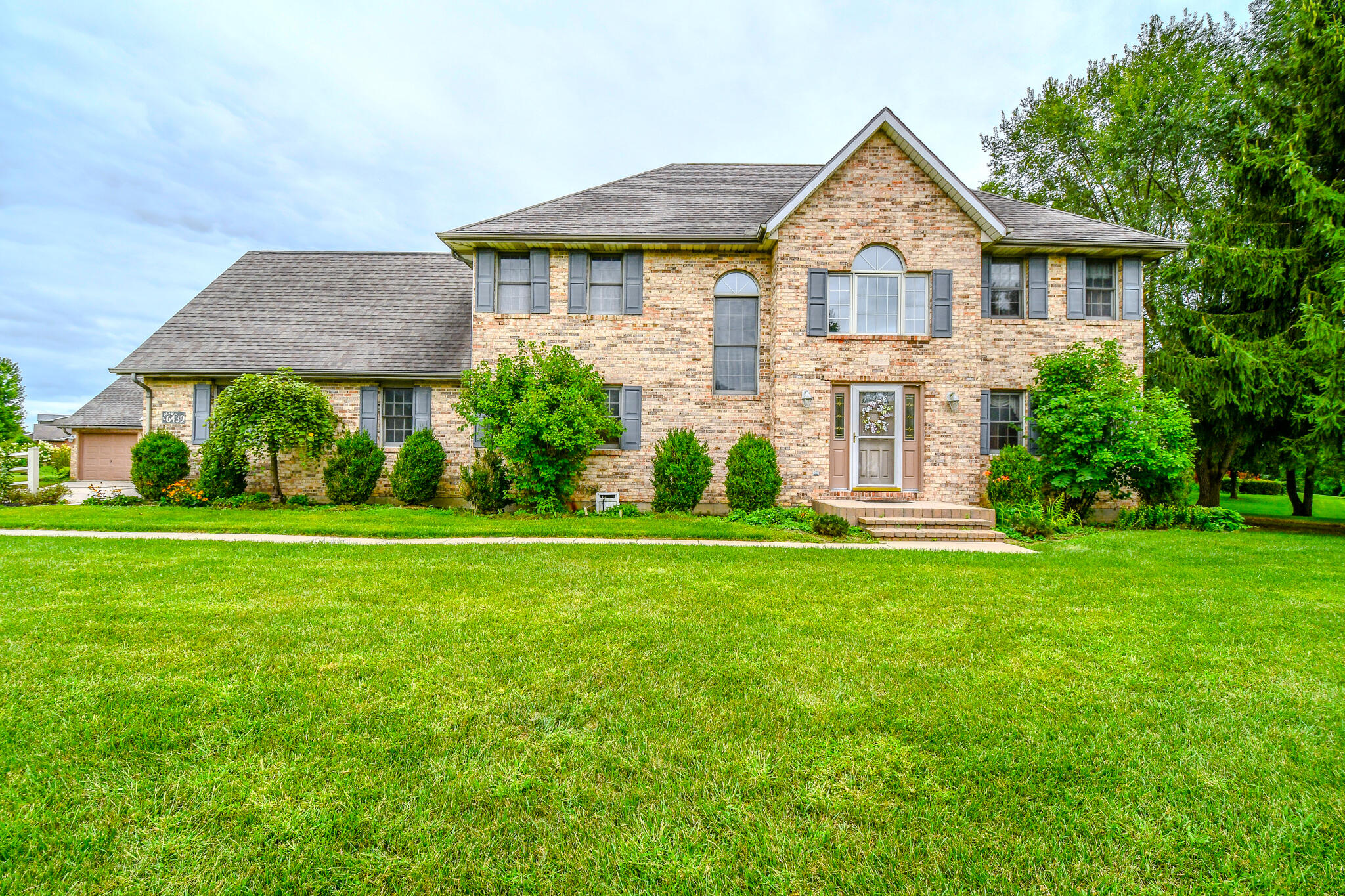 6439 Greenridge Avenue, New Carlisle, Ohio 45344