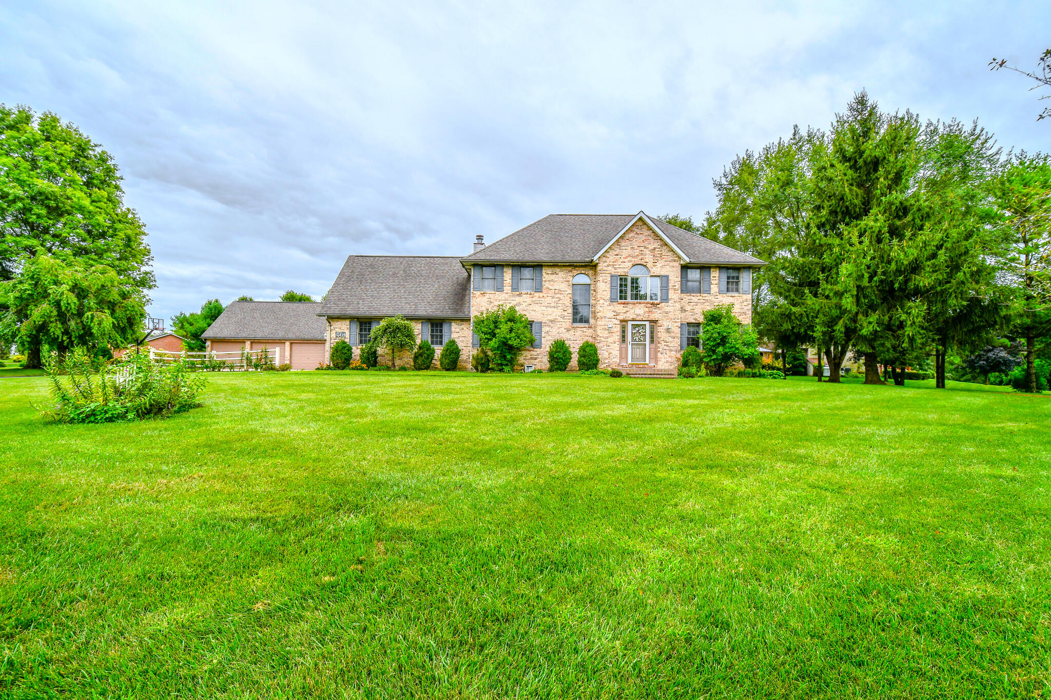 6439 Greenridge Avenue, New Carlisle, Ohio 45344