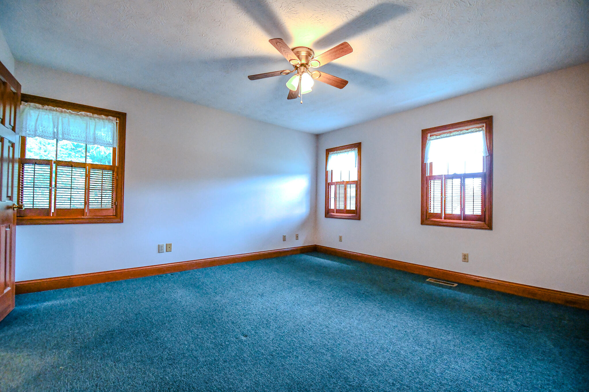 6439 Greenridge Avenue, New Carlisle, Ohio 45344