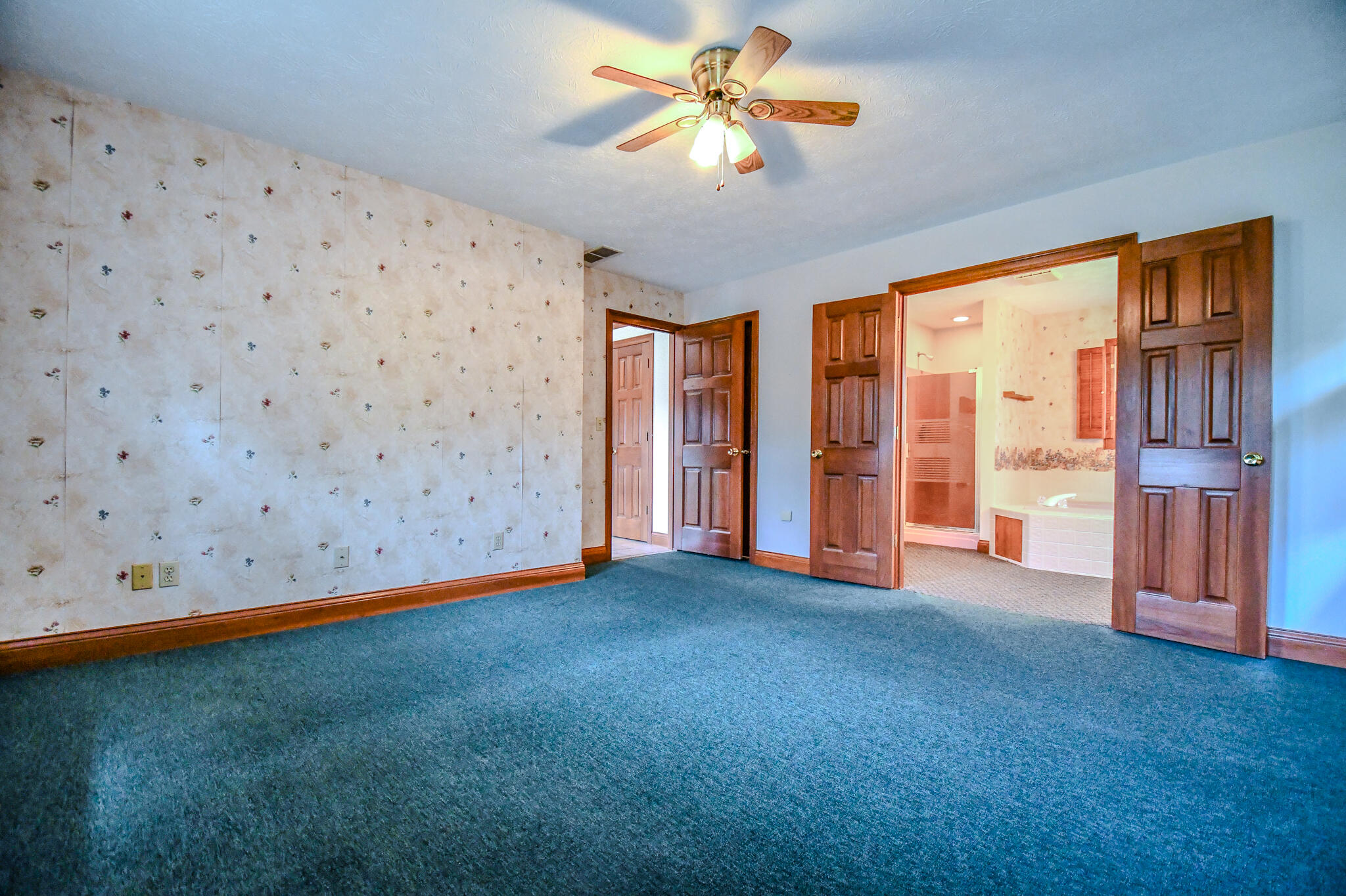 6439 Greenridge Avenue, New Carlisle, Ohio 45344