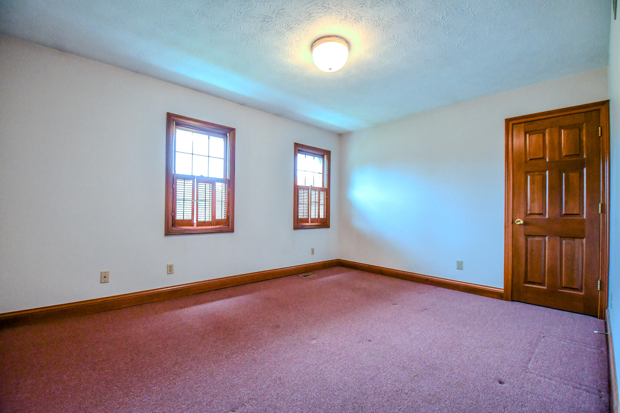 6439 Greenridge Avenue, New Carlisle, Ohio 45344