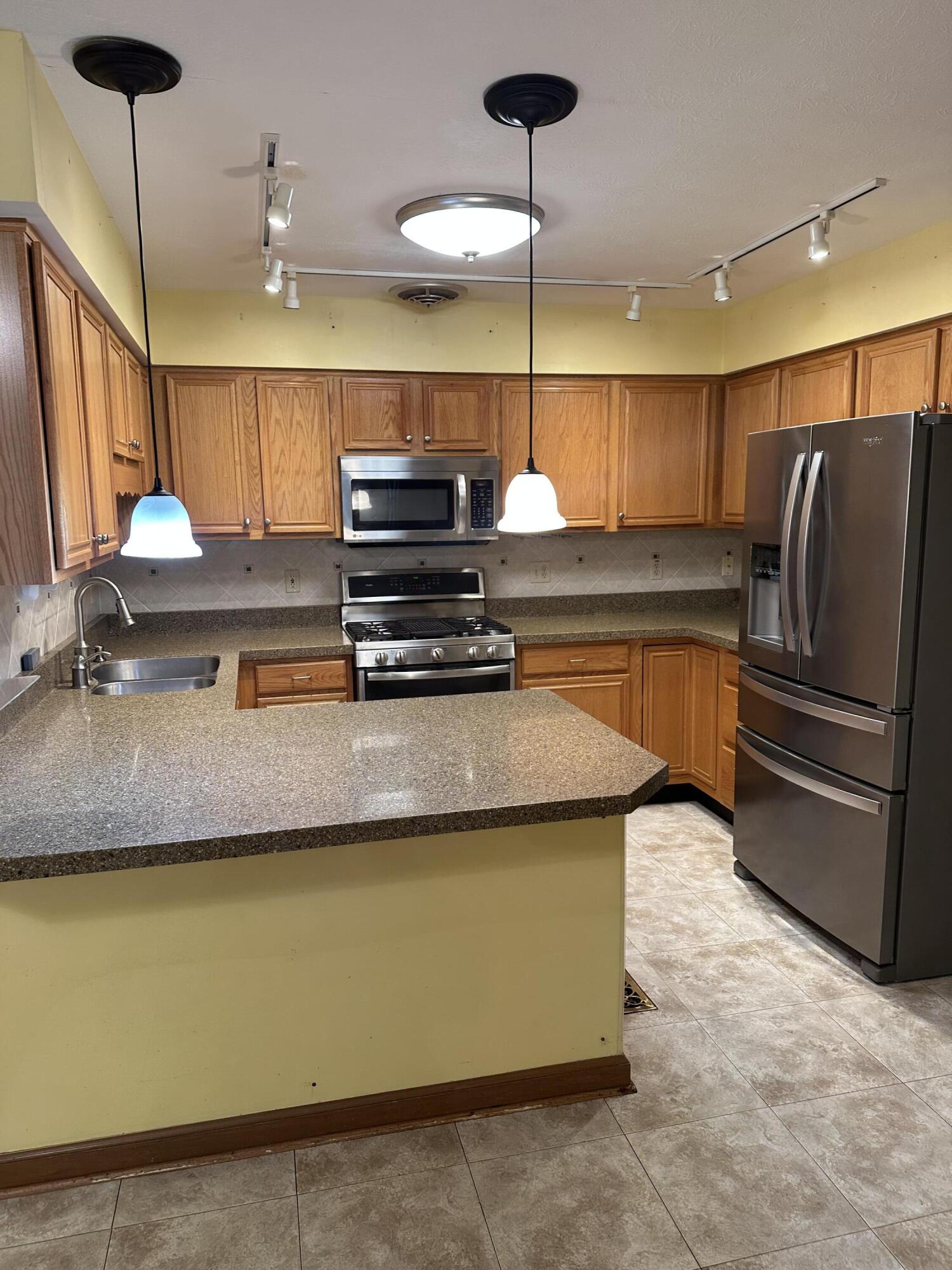 814 Brendle Trace, Springfield, Ohio 45503
