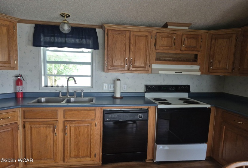 210 Pinewood Circle Circle, Lima, Ohio, 2 Bedrooms Bedrooms, ,1 BathroomBathrooms,Residential,For Sale,Pinewood Circle,307620