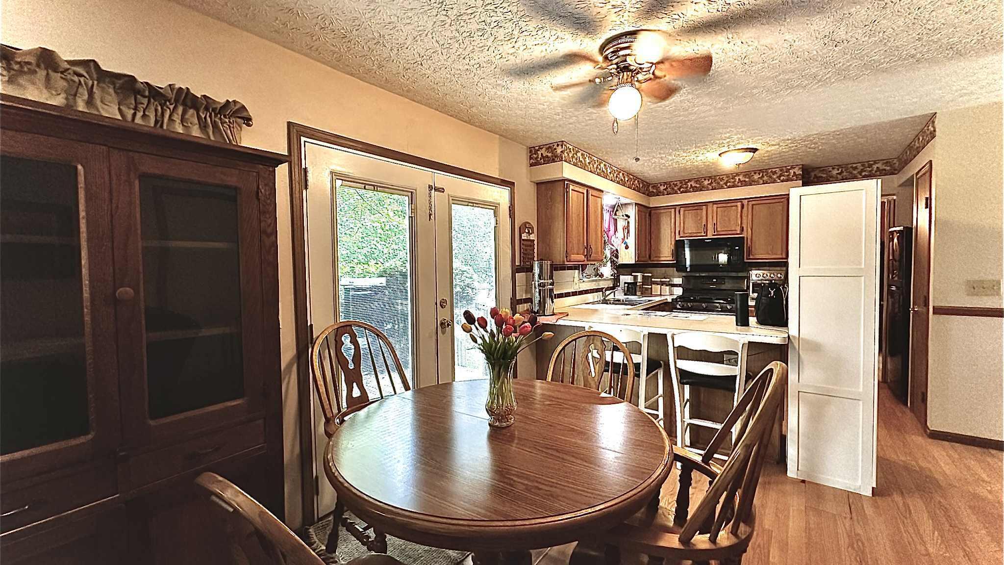 362 Hearthstone Drive, Delaware, Ohio 43015