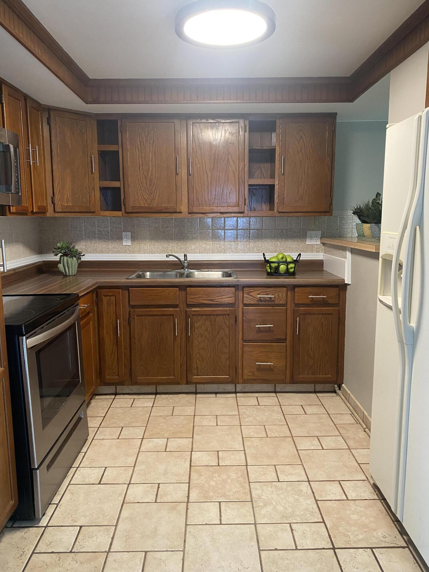 5784 Pennywell Drive, Dayton, Ohio 45424