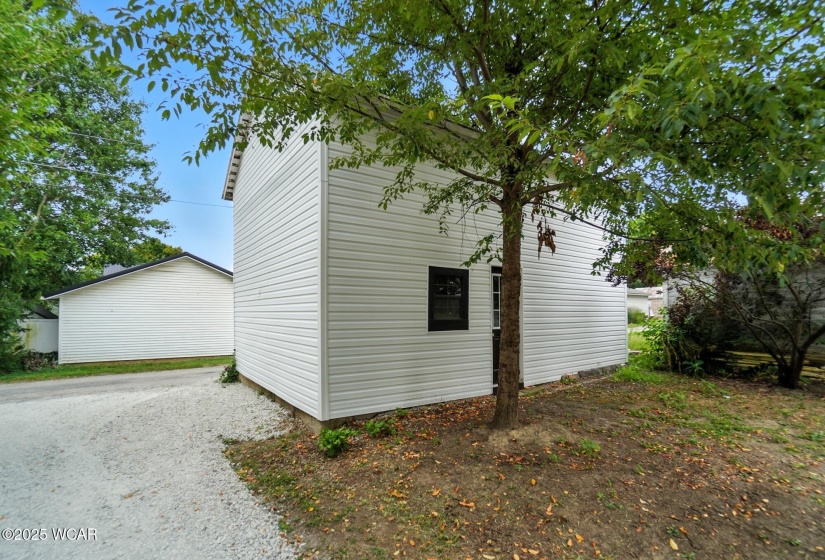 79 Broadway Street, Kenton, Ohio, 3 Bedrooms Bedrooms, ,1 BathroomBathrooms,Residential,For Sale,Broadway,308043