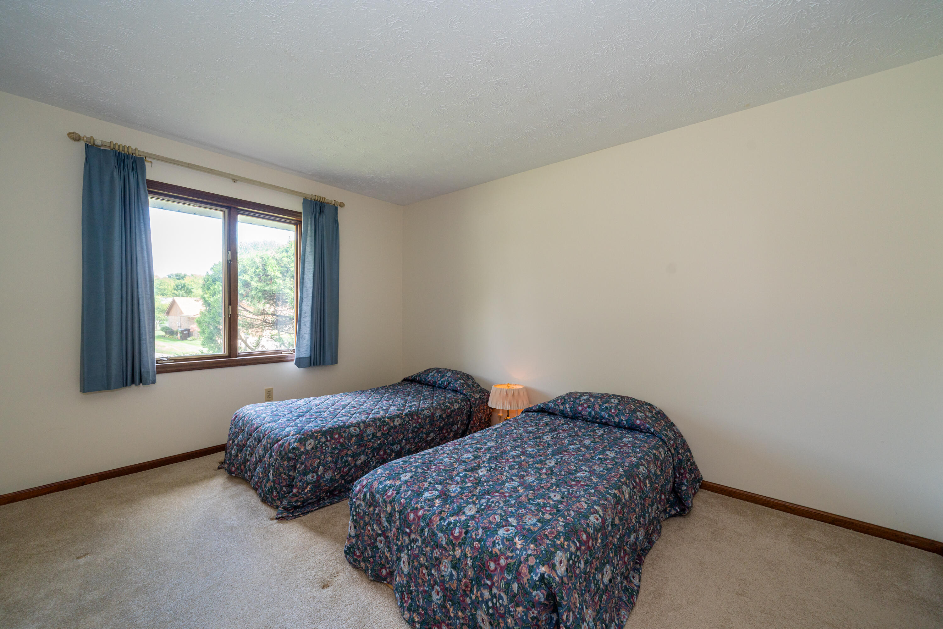 374 Shadywood Drive, Clayton, Ohio 45315